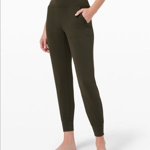 Lululemon Align Joggers 28”